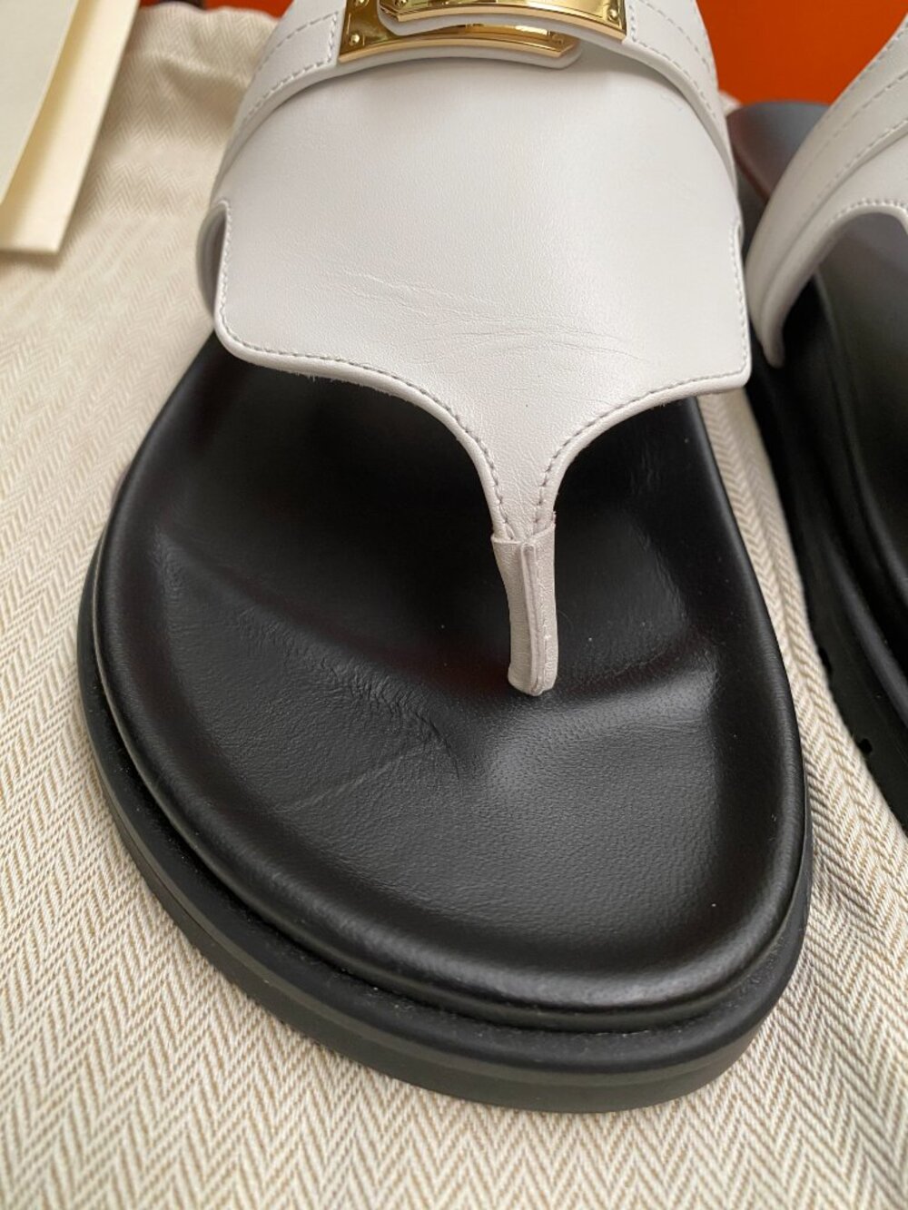 Hermes Empire Sandals in Blanc/White Leather - 38EU - Picture 6 of 15